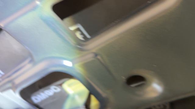 Зачем нужен антискрип на дверях и крышке багажника при Шумоизоляции авто в Краснодаре