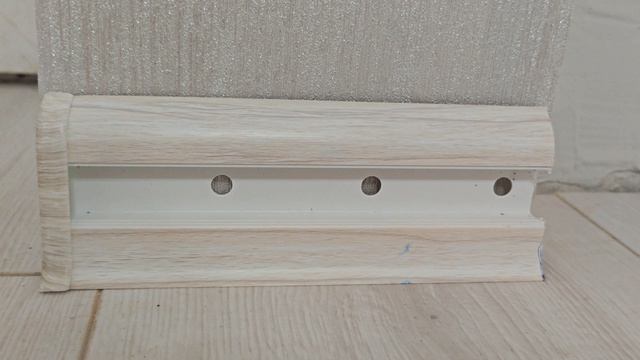 Установка напольного плинтуса и внешнего уголка .Советы по установке .