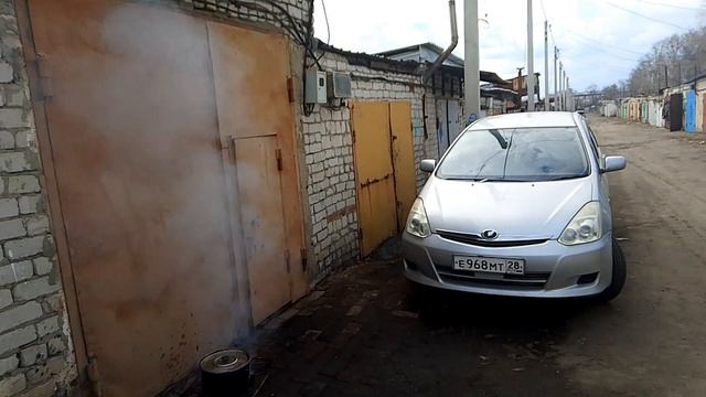 СО СВЕТЛОЙ ПАСХОЙ ДРУЗЬЯ ХРИСТОС ВОСКРЕСЕ