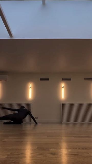 Челлендж 😊 Повтори и добавь пару движений.