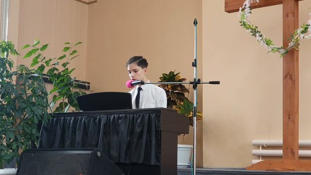 Пение. Марк Кузив