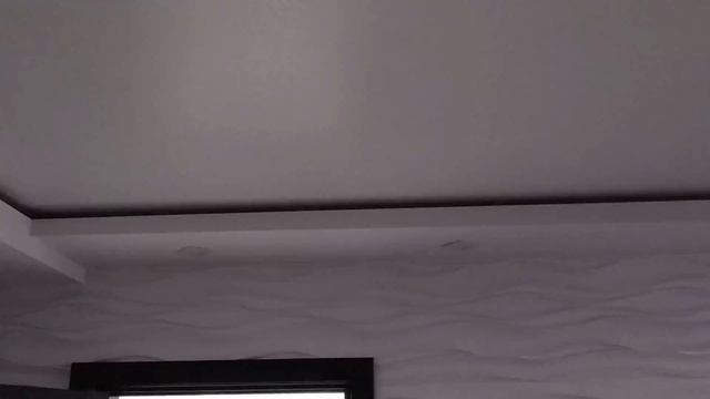 Гибридный потолок со скрытой подсветкой