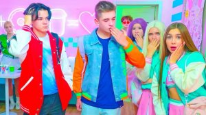 МАЛЬЧИКИ КРАСАВЧИКИ В ШКОЛЕ BUNNY- ПАРНЕЙ Z БОЛЬШЕ НЕТ!!! КОМУ ДОСТАНУТСЯ ДВА КРАША? ДИАНА В ШОКЕ!!!