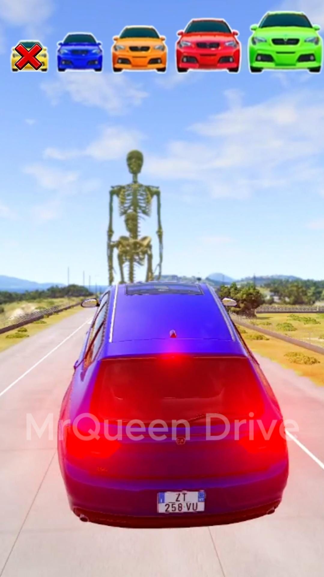 БОЛЬШАЯ И МАЛЕНЬКАЯ МАШИНКА ПРОТИВ СКИЛЕТА