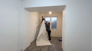 Готовимся к празднику. Клеим обои. Делаем ремонт своими руками. Строим дом в деревне.