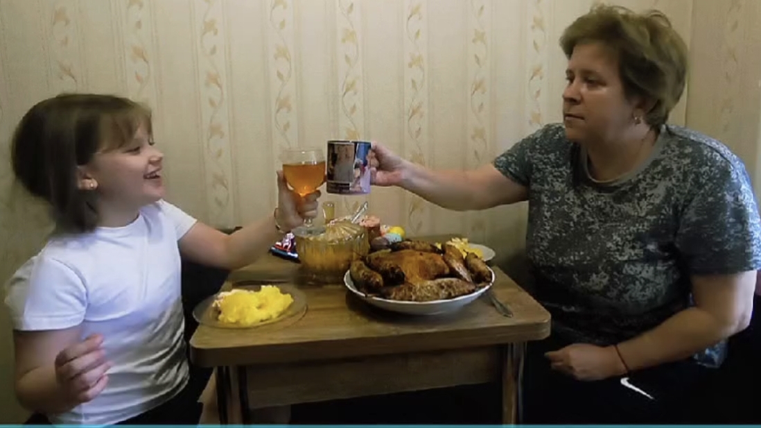 Любашины будни,отмечаем праздник с Ульяной ✅‼️