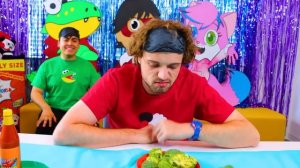 Food Conveyor Belt Challenge with PRANKS from Packrat!