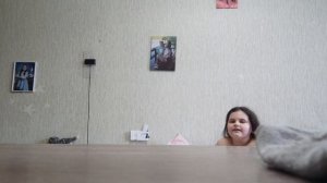 танцуем танец плюс вайб и яркий худи