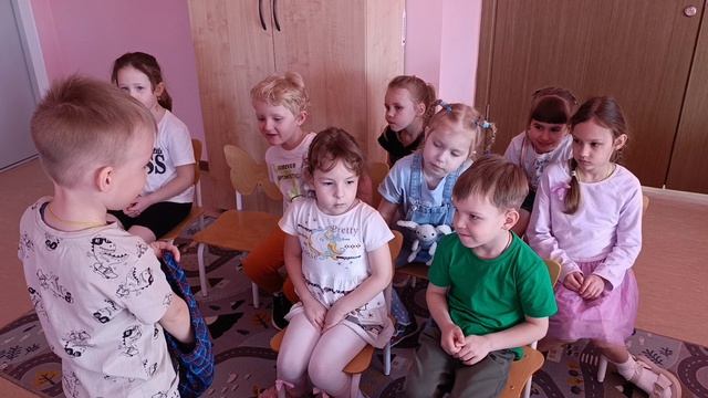 Игра «Загадочный мешочек» с детьми в садике (дети ч1)