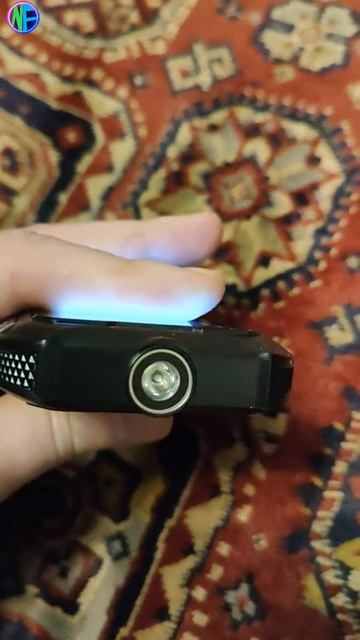 Защищенный кнопочный телефон