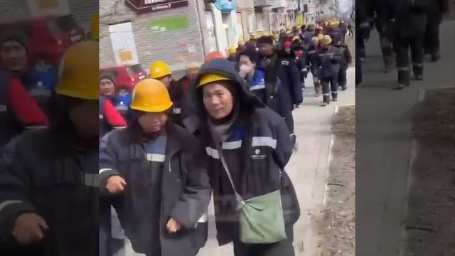 Китайские рабочие с ООО «Петро-Хэхуа» устроили митинг