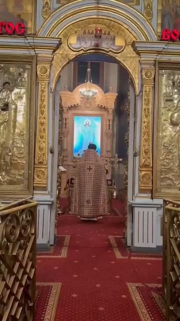 монах Агафадор на Пасхальной Литургии