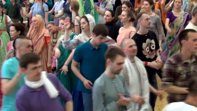 28 05 17 Гаура арати в КЦ Гаура