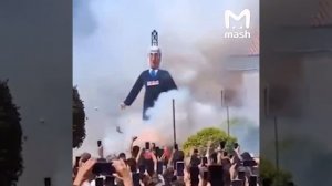 В Испании сожгли чучело Нетаньяху.