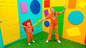 Крис и мама в челлендже «Волшебный кубик»