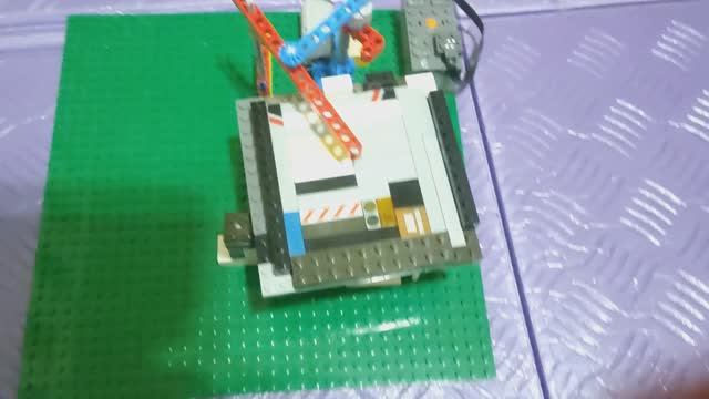 Я сделал спирограф из LEGO смотреть онлайн