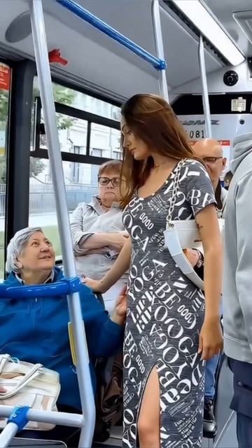 ЖЕНСКАЯ 👆 ОДЕЖДА