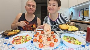 Мукбанг ПИРУЕМ на ужин, начали отмечать праздник Пасхи! КРАСИВО жить не запретишь! Семейный ужин