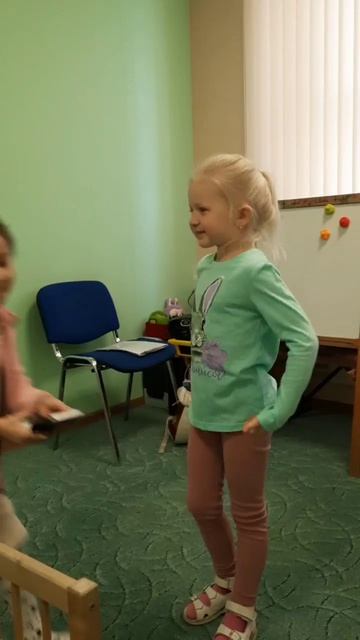 English 6+ Фраза приобретает смысл только в контексте, тогда она становится понятна. Act it out. смотреть онлайн