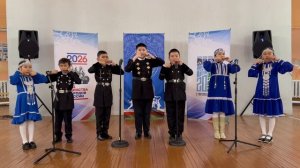 Фольклорный ансамбль «Үрүйэчээн», Нюрбинский район с.Акана, 7-11 лет, Максимова М.В.