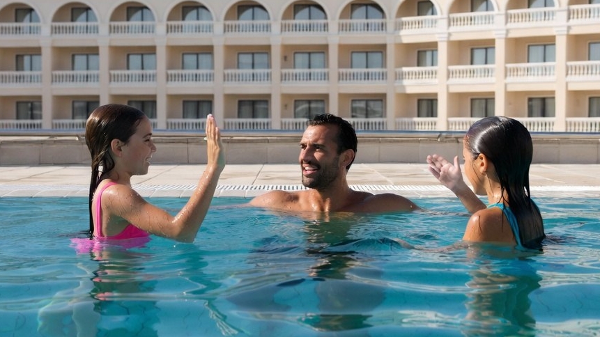 Трëх этажный Отель - НАЧАЛО