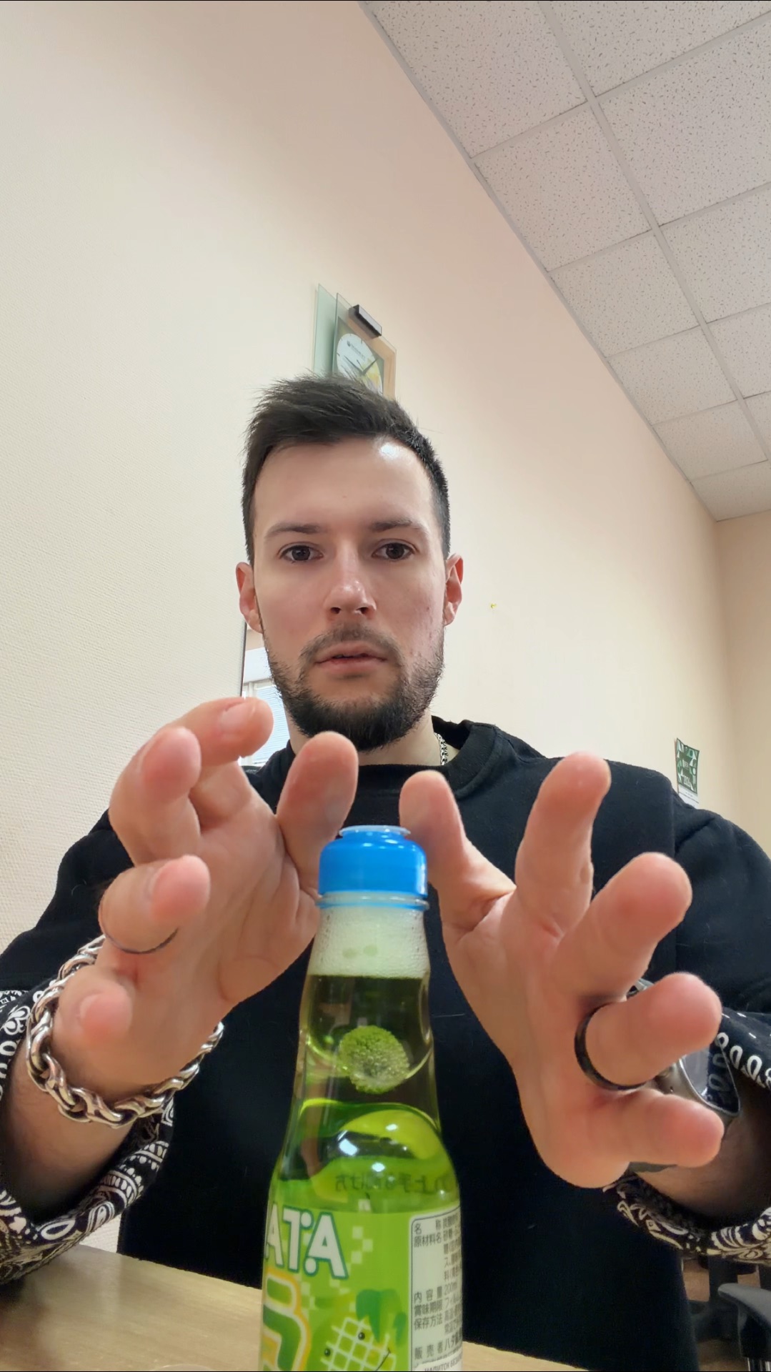 Обзор на водичку с шариком и мармеладный рамен 🍜🫠