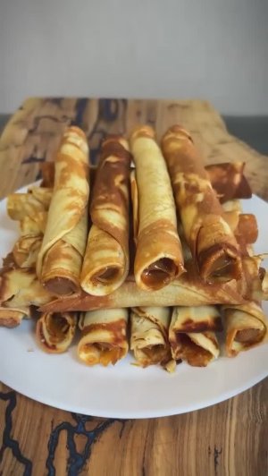 Хрустящие трубочки с варёной сгущёнкой.