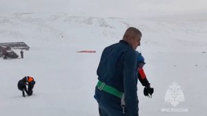 Два туриста погибли на Камчатке после отхода от маршрута, ещё пятерых спасли.