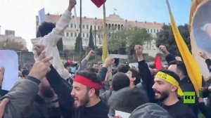 الآلاف في بيروت يحتجون على المفاوضات المباشرة مع تل أبيب