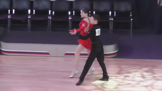 Разминка на паркете