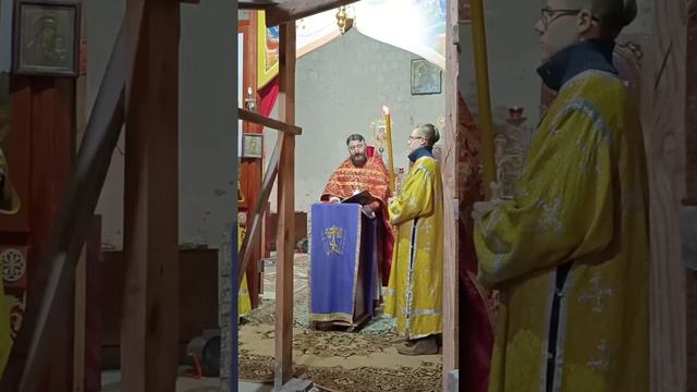 Пасхальное Богослужение.  Евангельское чтение на молдавском языке