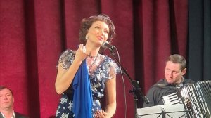 Ирина Елисеева "Синий платочек" Е. Петерсбурский