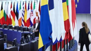 Песков допустил, что ЕС будет создавать свой военный альянс