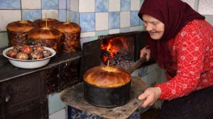 Бабушка Мария готовится к Пасхе одна в высокогорном селе.