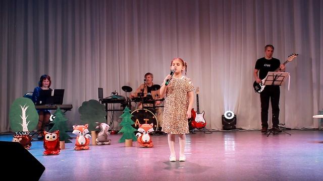 Песня Весеннее танго... (Приходит время, люди головы теряют и это время называется весна)