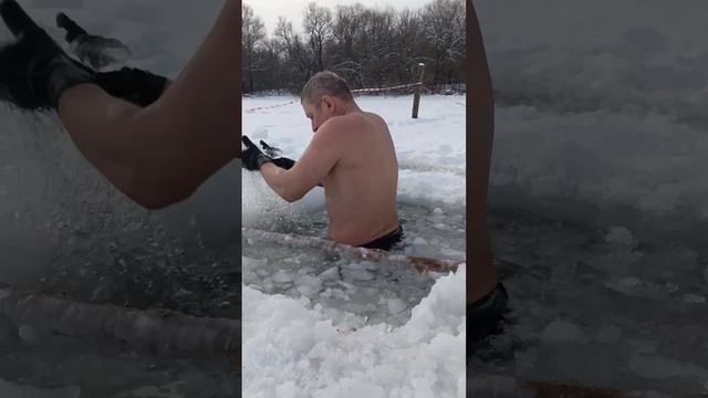 22 января 2026 чугунка пилим прорубь моржуем с Игорем