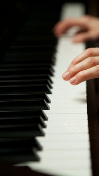 Gibran Alcocer — Idea 1