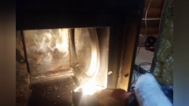 Обжигать печку надо на улице.*Ермак* банная стальная со стеклом.