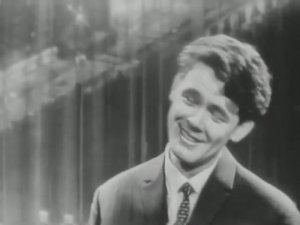 Юрий Гуляев - Обнимая небо (1966 г.)