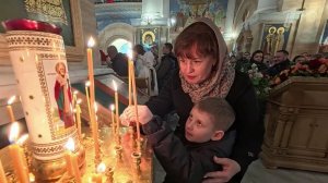 В России отмечают Пасху - главный христианский праздник.