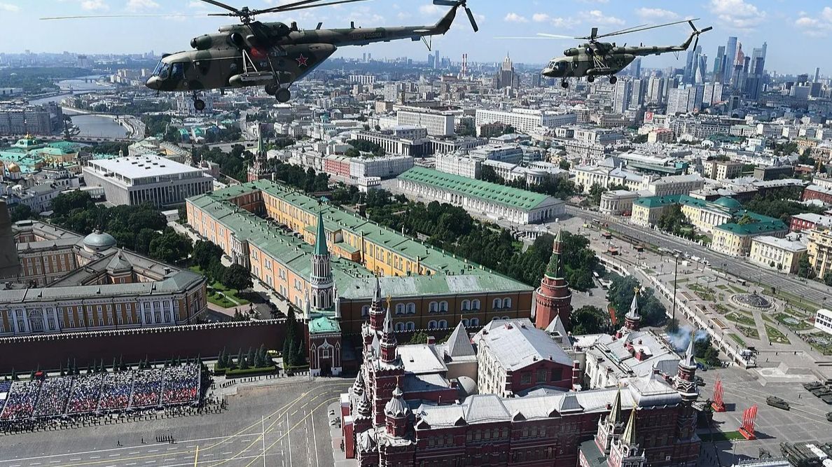 Да здравствует Россия!