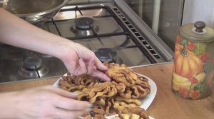 Хворост Веер и Хризантема - эффектная домашняя выпечка с аппетитным хрустом.