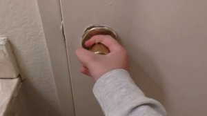 Как открыть дверь?