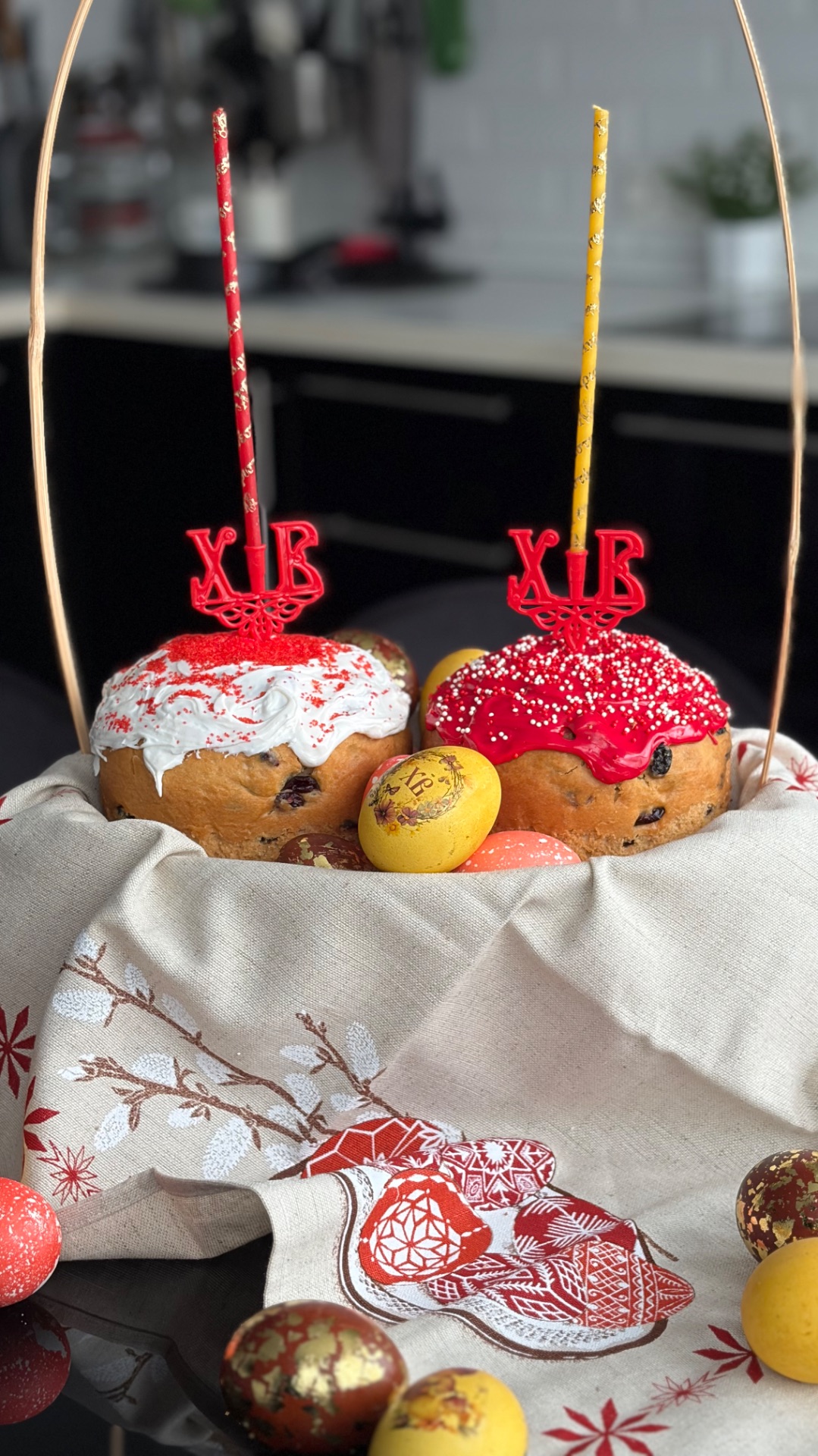 Со светлым праздником Пасхи!