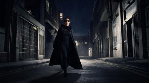 Сейчас сидел бы в камере, хлебал баланду и смотрел на окно в решётку, так что, не хандри...