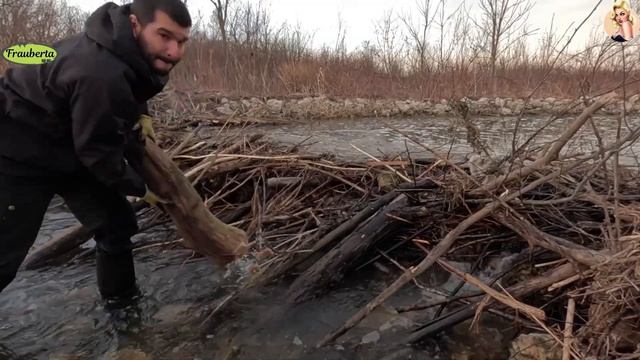 Строительство, расчистка русла реки