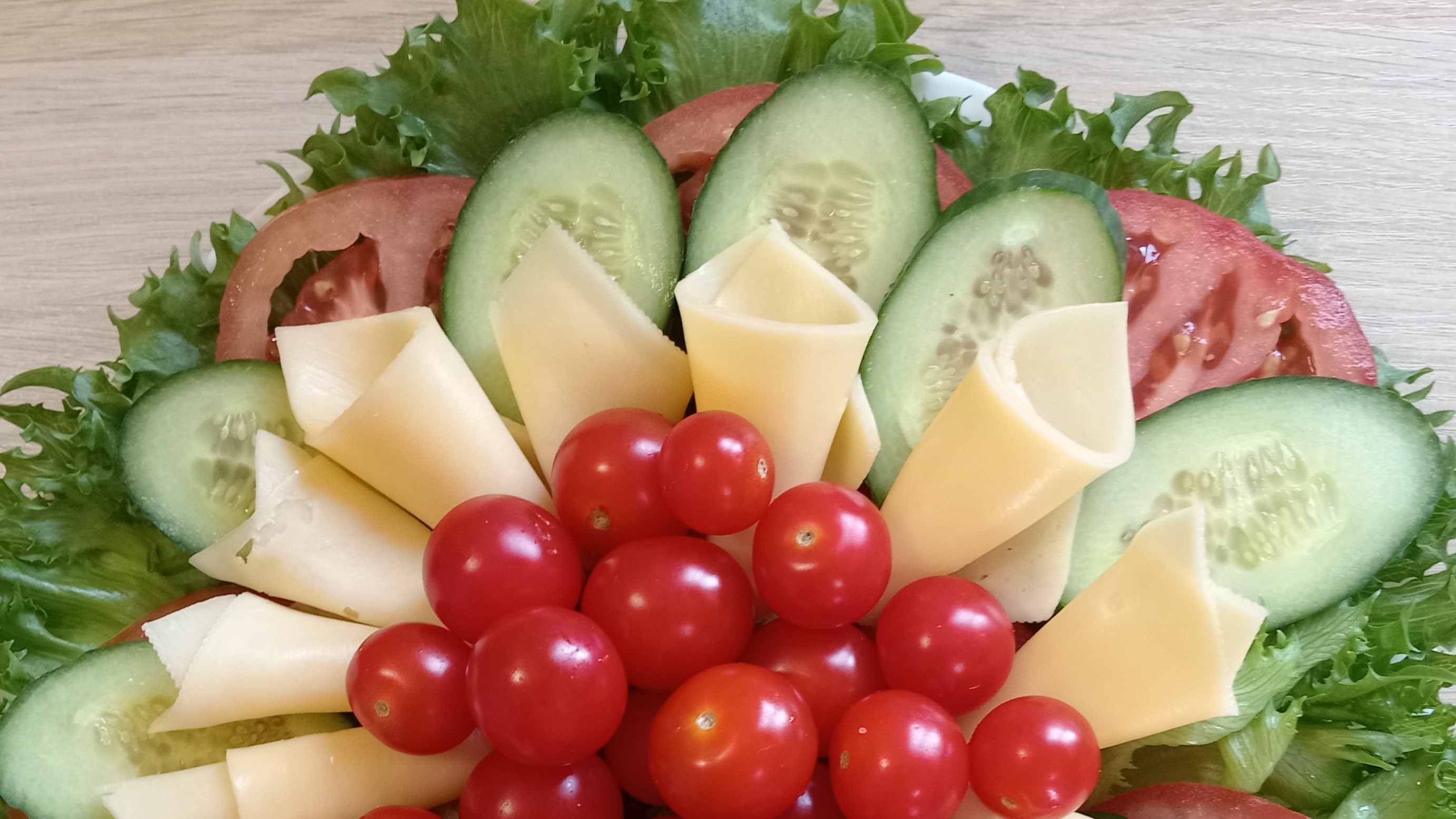 Краски лета (овощная нарезка)