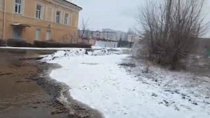 Море возле пенсионного фонда в Камышине