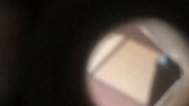 Я щас встану а ты вылетишь отсюда