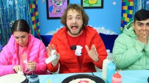 PANCAKE ART CHALLENGE! Arctic Christmas Edition!